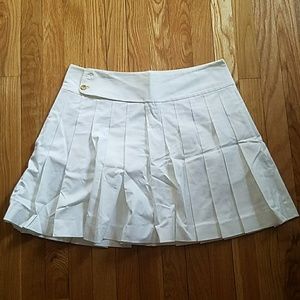 Lilly Pulizter White Pleated Skirt